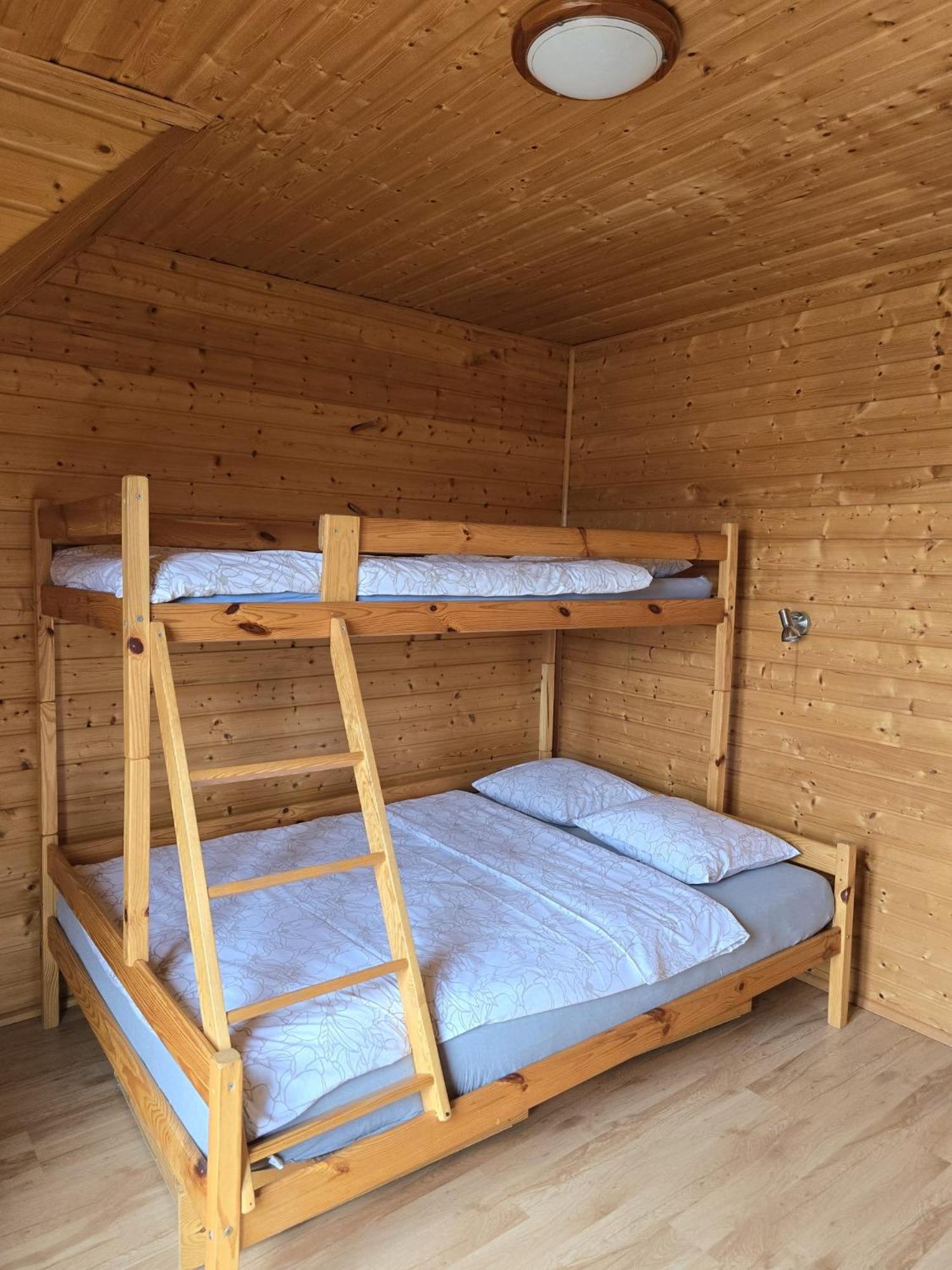 Ozi-Holiday Rusinowo  Buitenkant foto